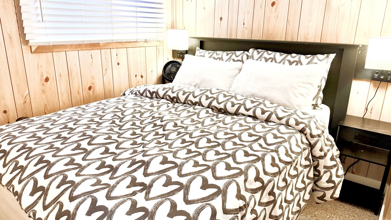 Photo of Bedroom in Sauble Beach