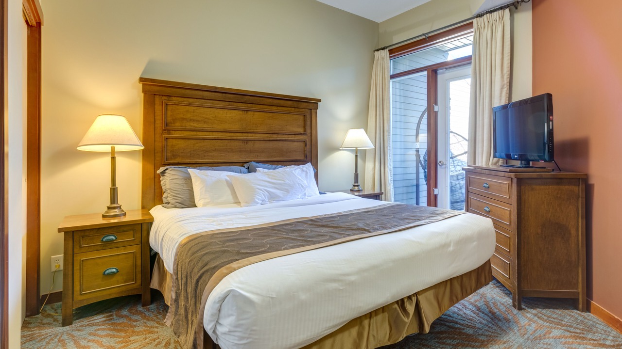 Photo of Bedroom in Cougar Creek