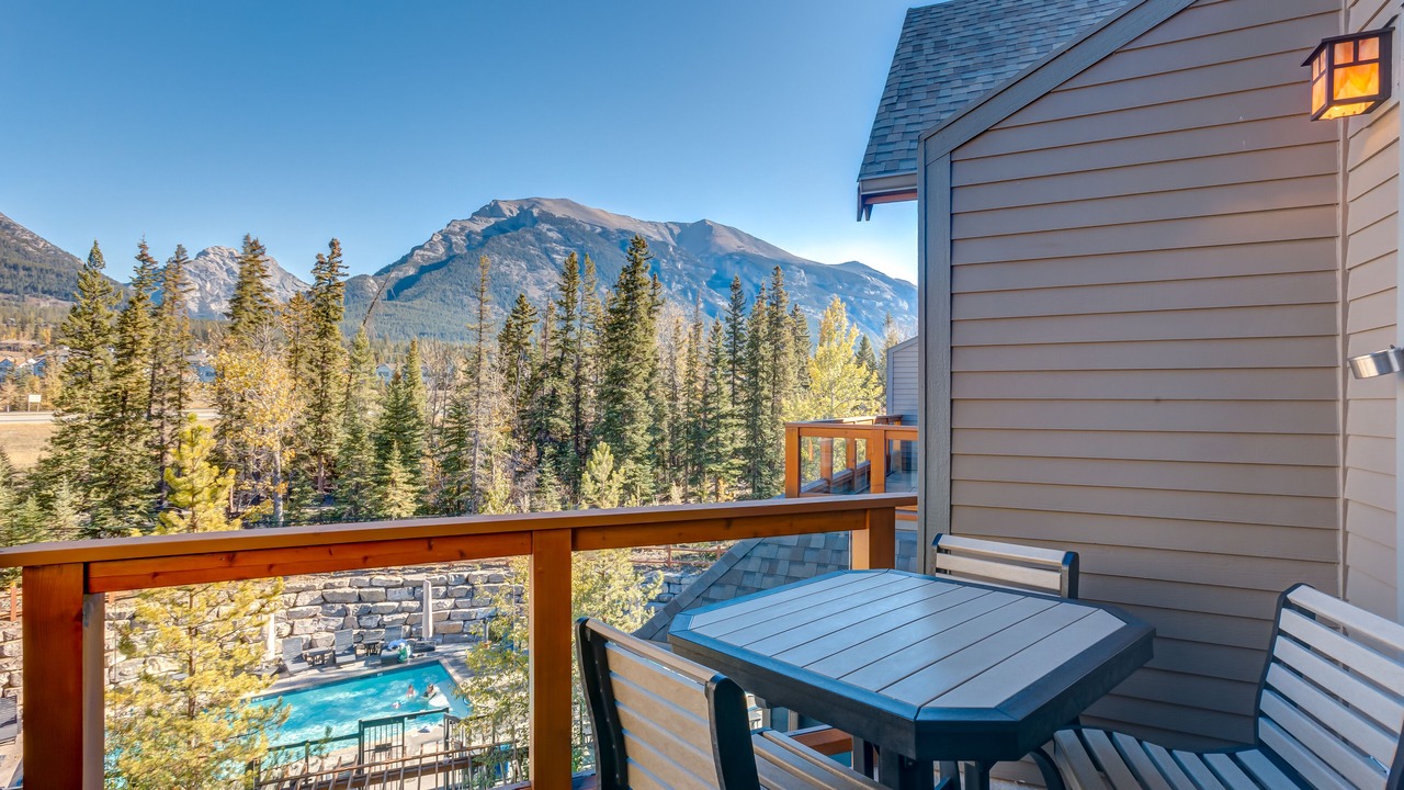 Photo of Outdoor in Cougar Creek
