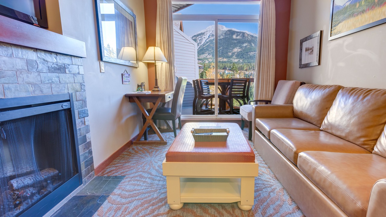 Photo of Livingroom in Cougar Creek