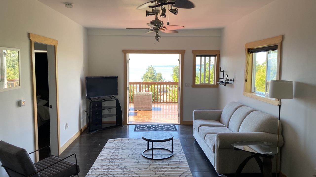 Photo of Livingroom in Powell River