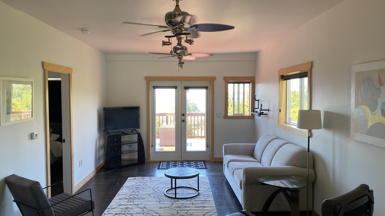 Photo of Livingroom in Powell River