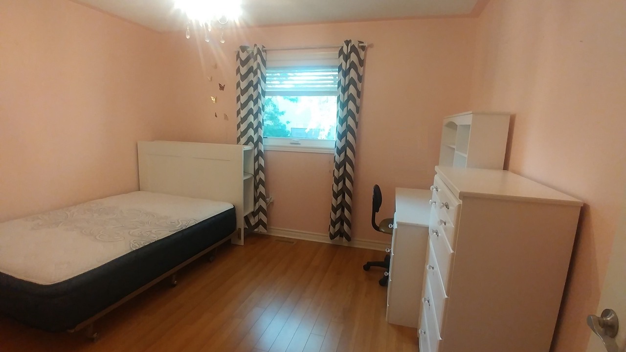 Photo of Bedroom in Richmond Hill
