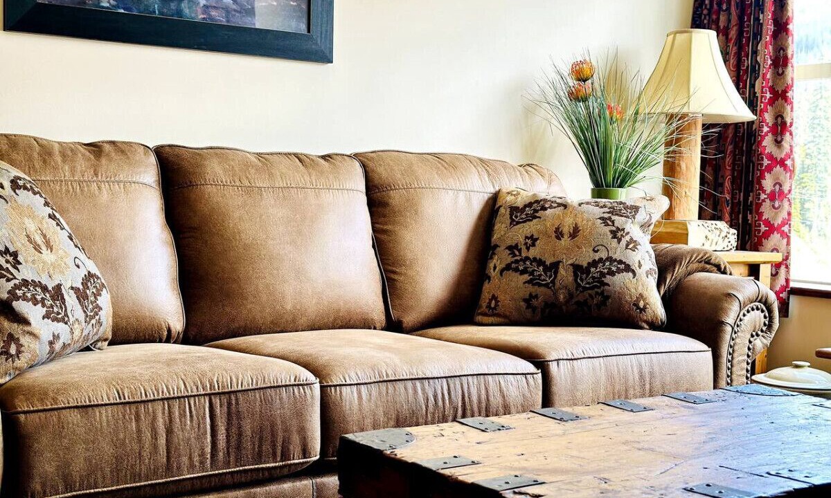 Photo of Livingroom in Okanagan-Similkameen