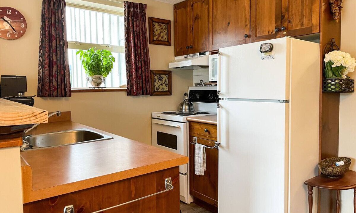 Photo of Kitchen in Okanagan-Similkameen