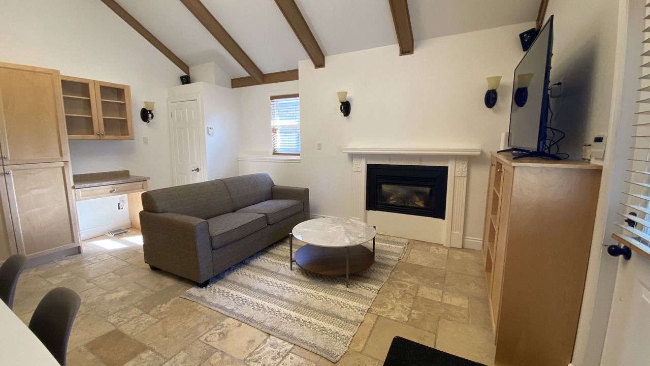 Photo of Livingroom in Wasaga Beach