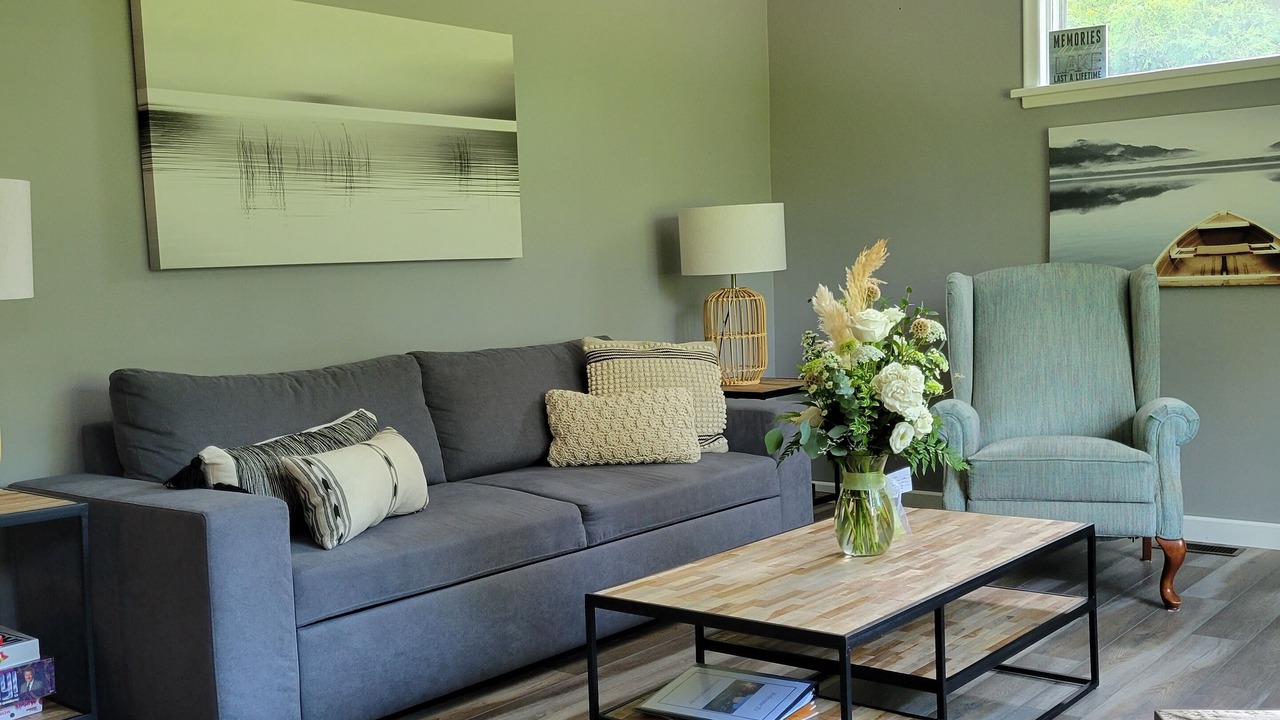 Photo of Livingroom in Kincardine