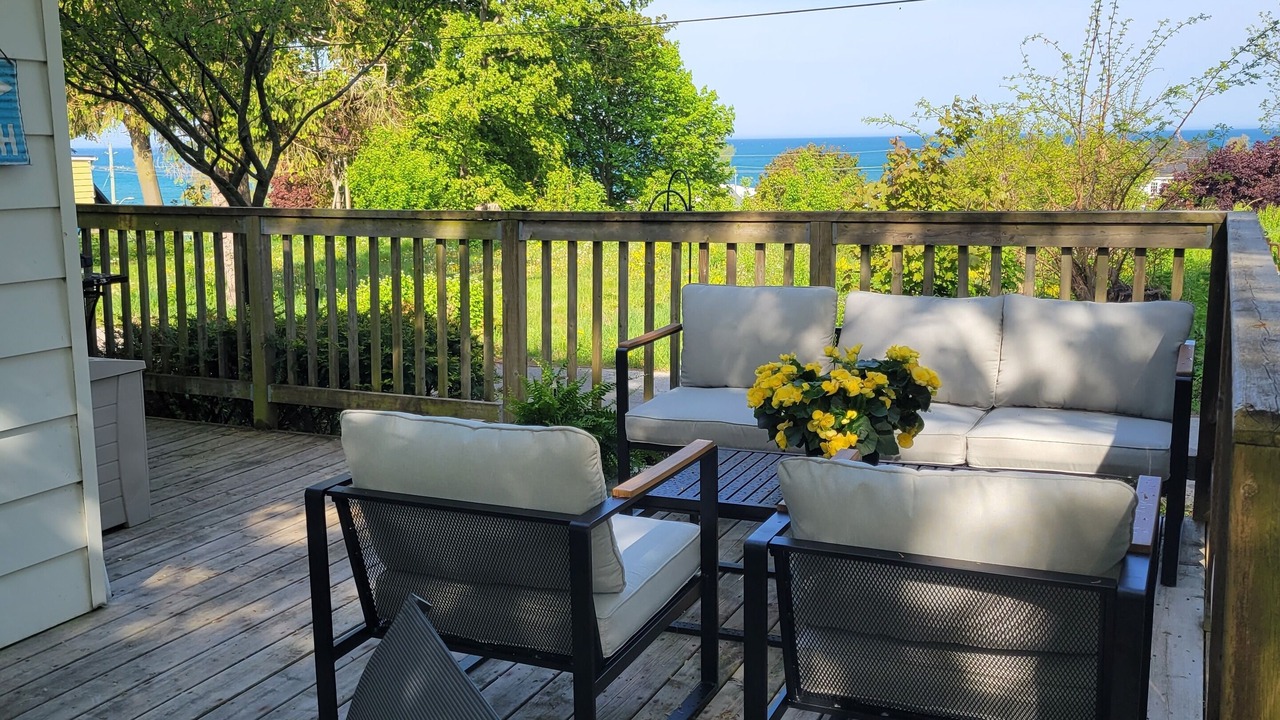 Photo of Patio Balcony in Kincardine