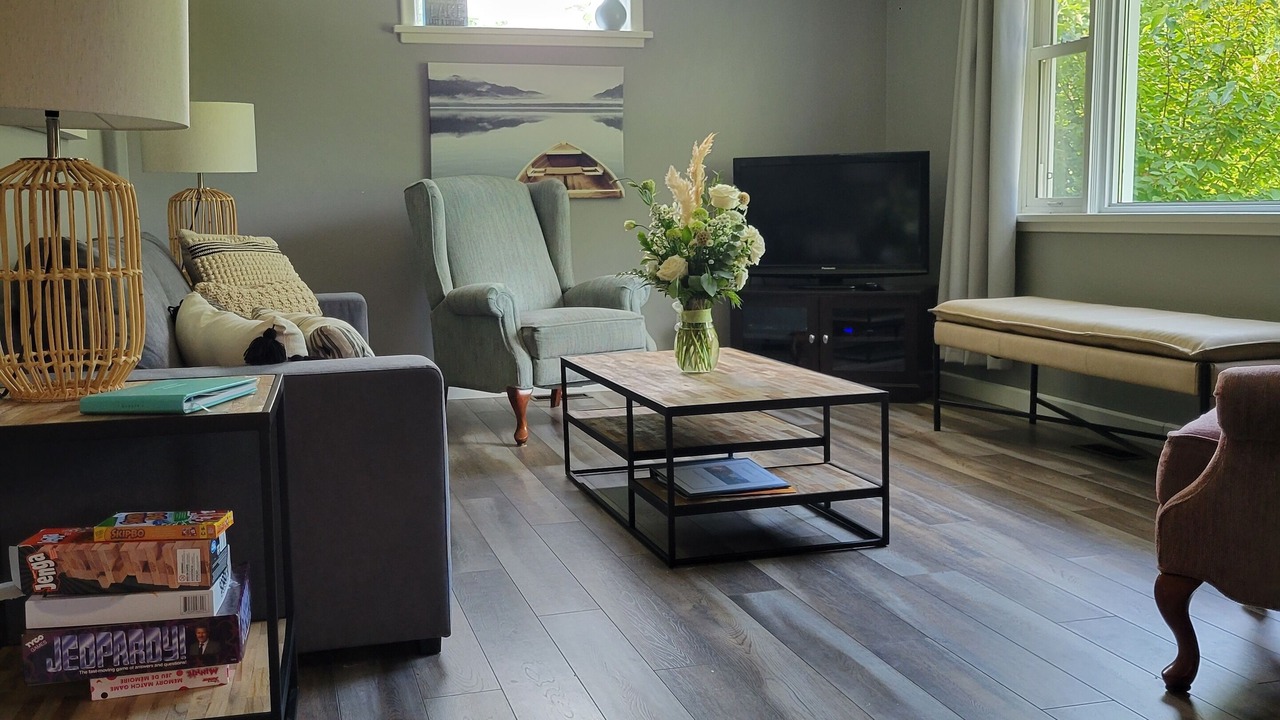 Photo of Livingroom in Kincardine