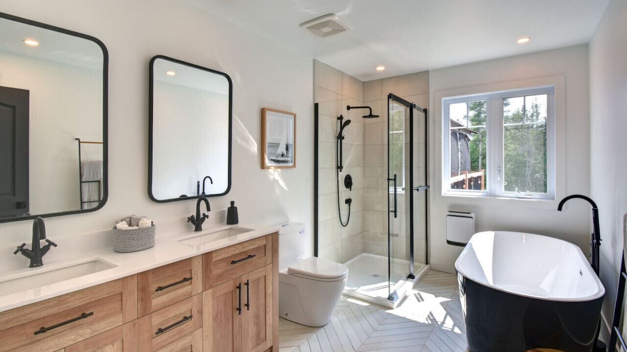Photo of Bathroom in Lac-Superieur