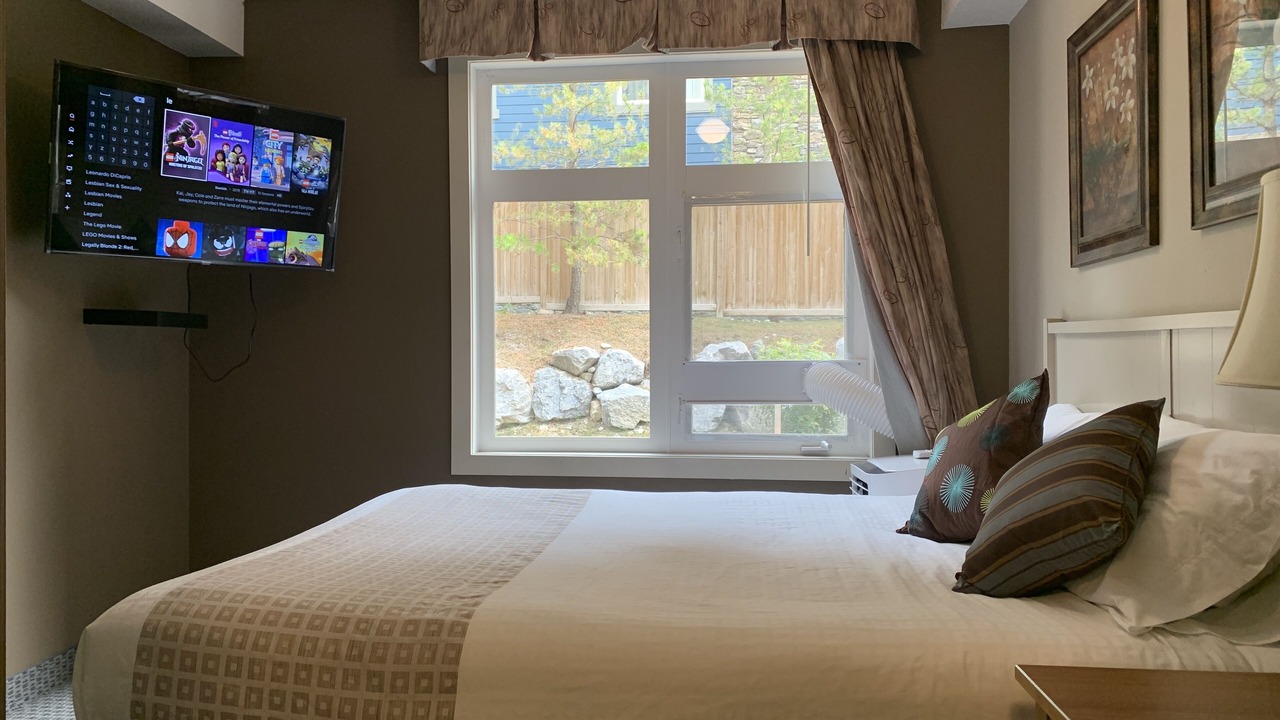Photo of Bedroom in Cougar Creek