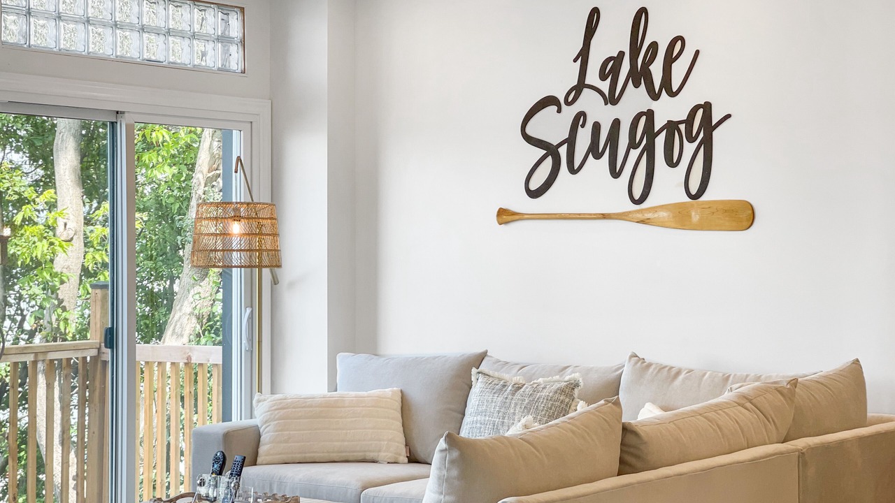 Photo of Livingroom in Scugog