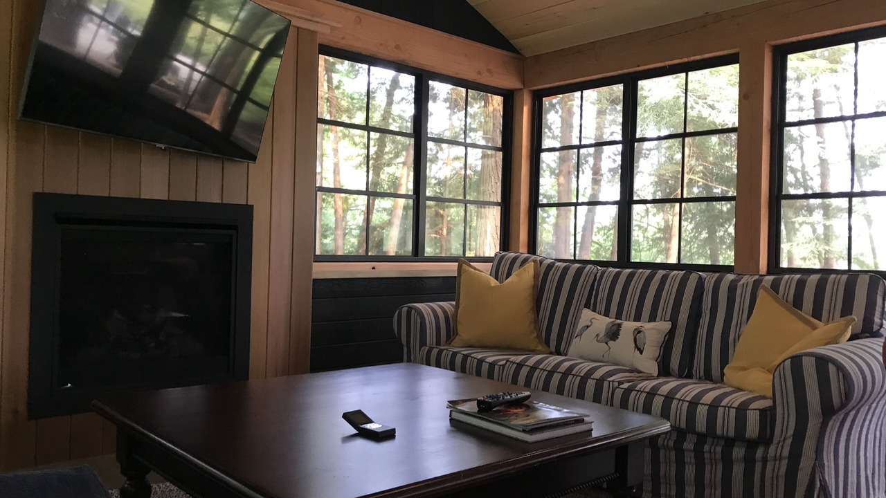 Photo of Livingroom in Utterson