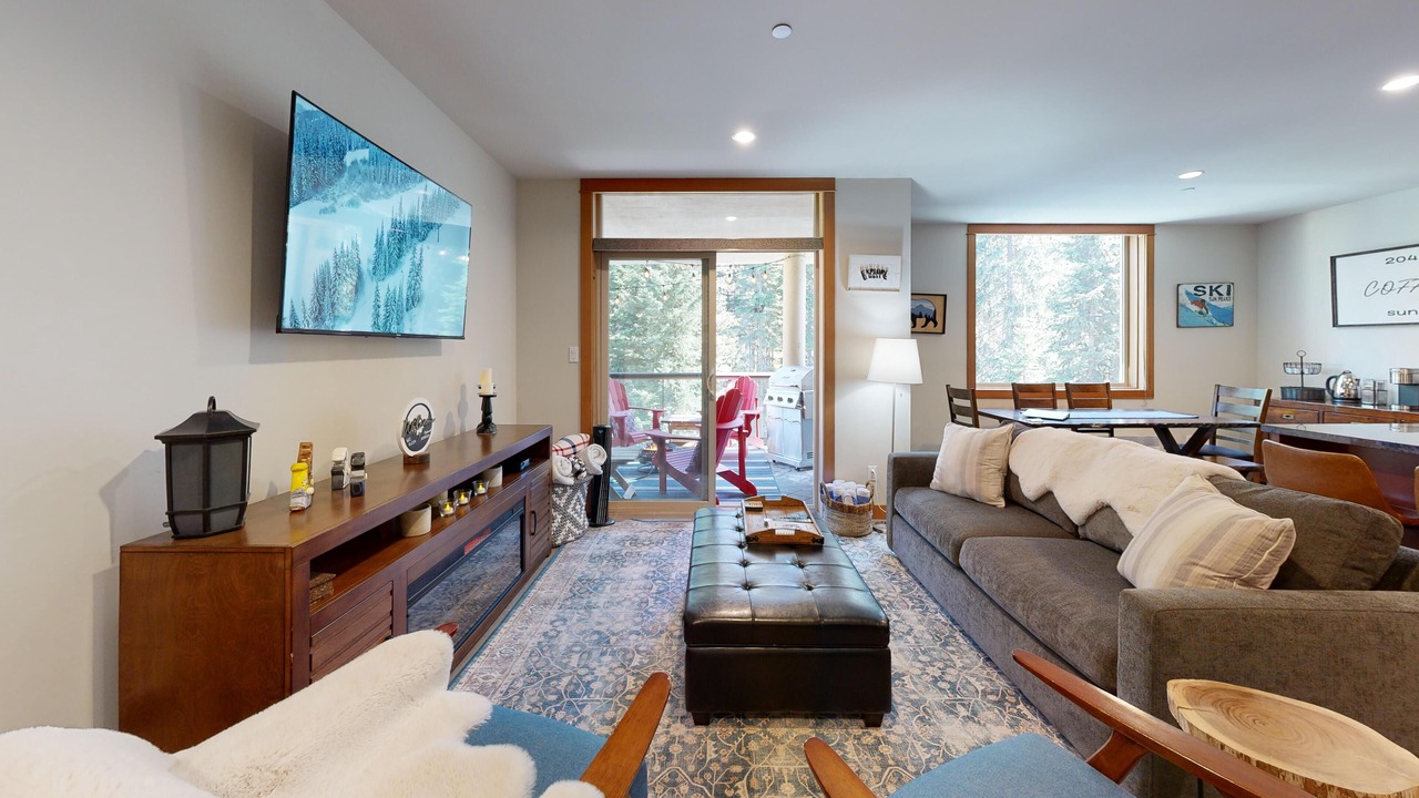 Photo of Livingroom in Sun Peaks
