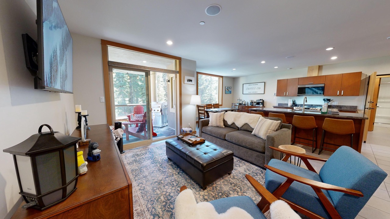 Photo of Livingroom in Sun Peaks