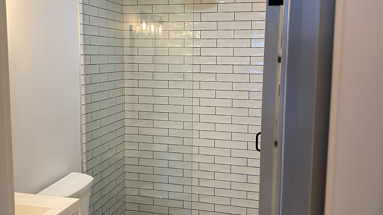 Photo of Bathroom in Mapleton
