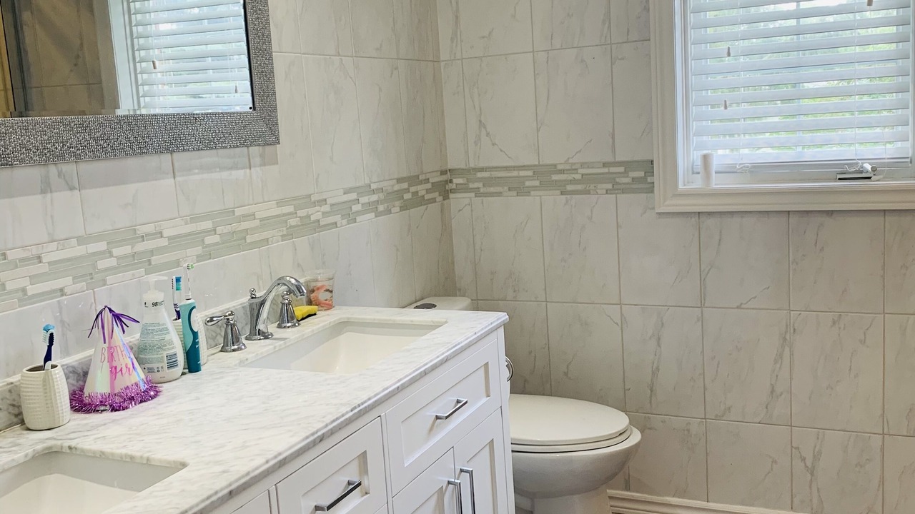 Photo of Bathroom in Valentia
