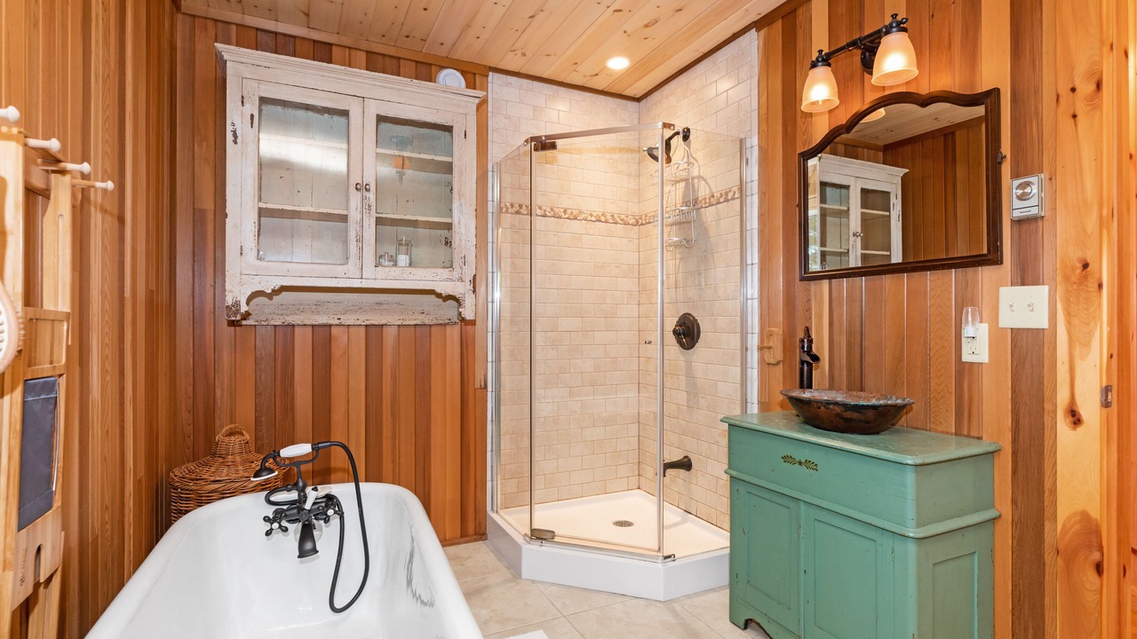 Photo of Bathroom in Baysville