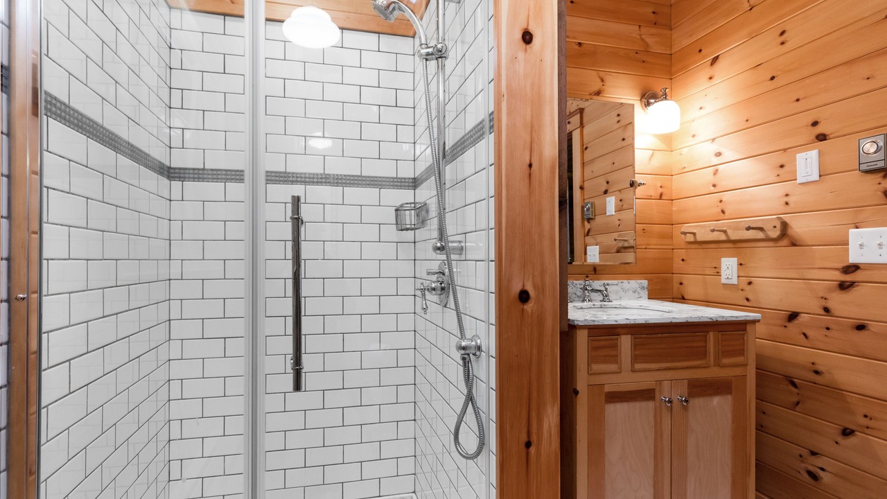 Photo of Bathroom in Baysville