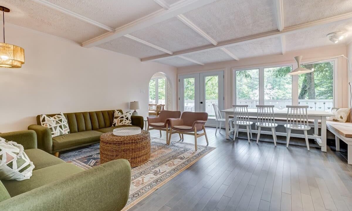 Photo of Livingroom in Wakefield
