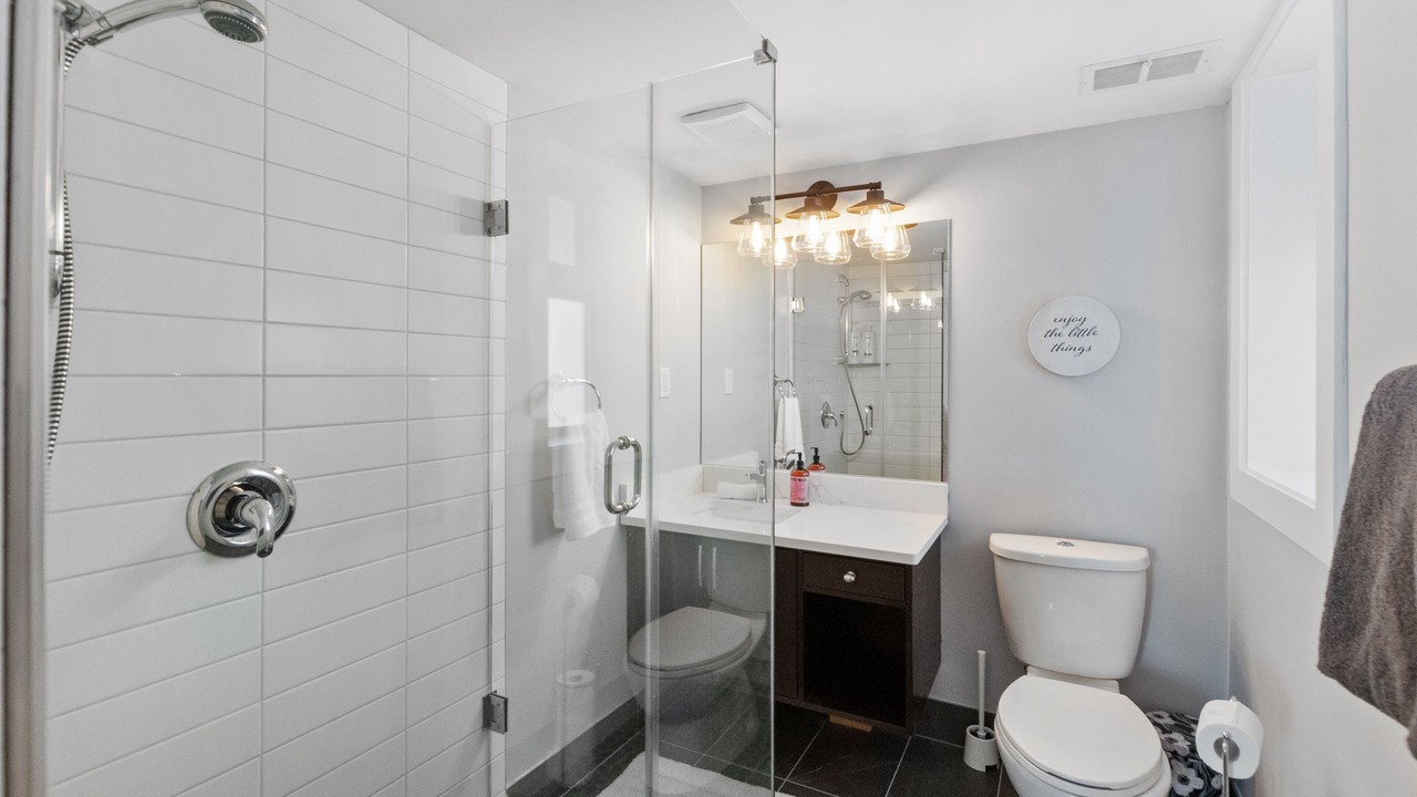 Photo of Bathroom in Okanagan-Similkameen