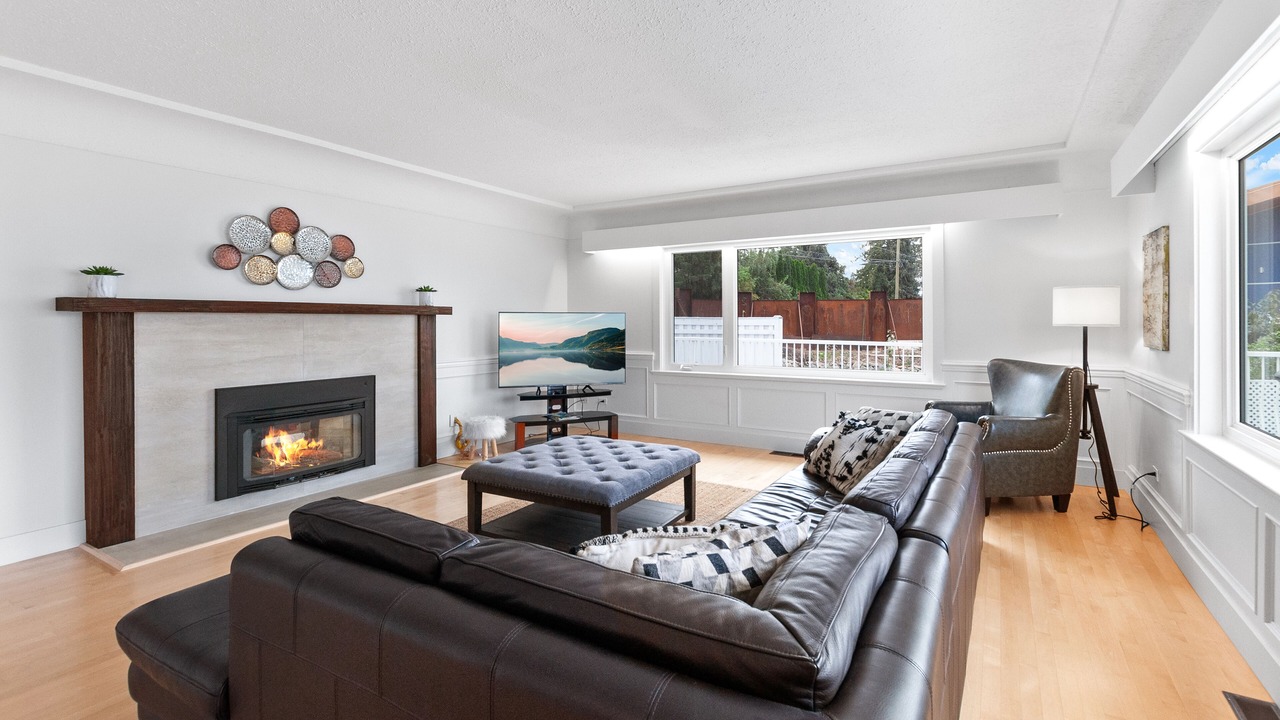 Photo of Livingroom in Okanagan-Similkameen