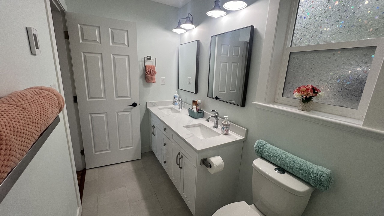 Photo of Bathroom in Regional District of Nanaimo