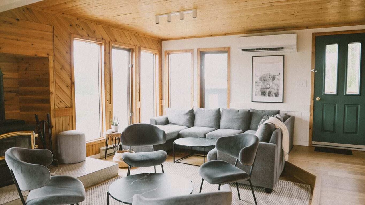 Photo of Livingroom in Manitoba