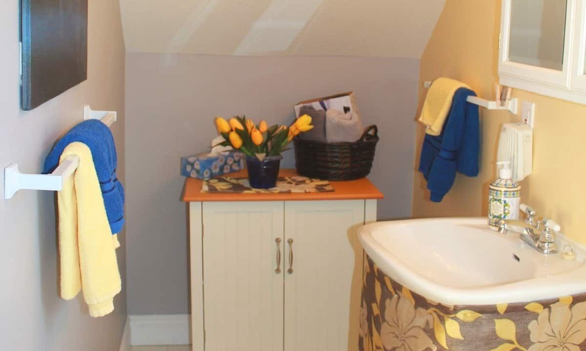 Photo of Bathroom in Maple Creek