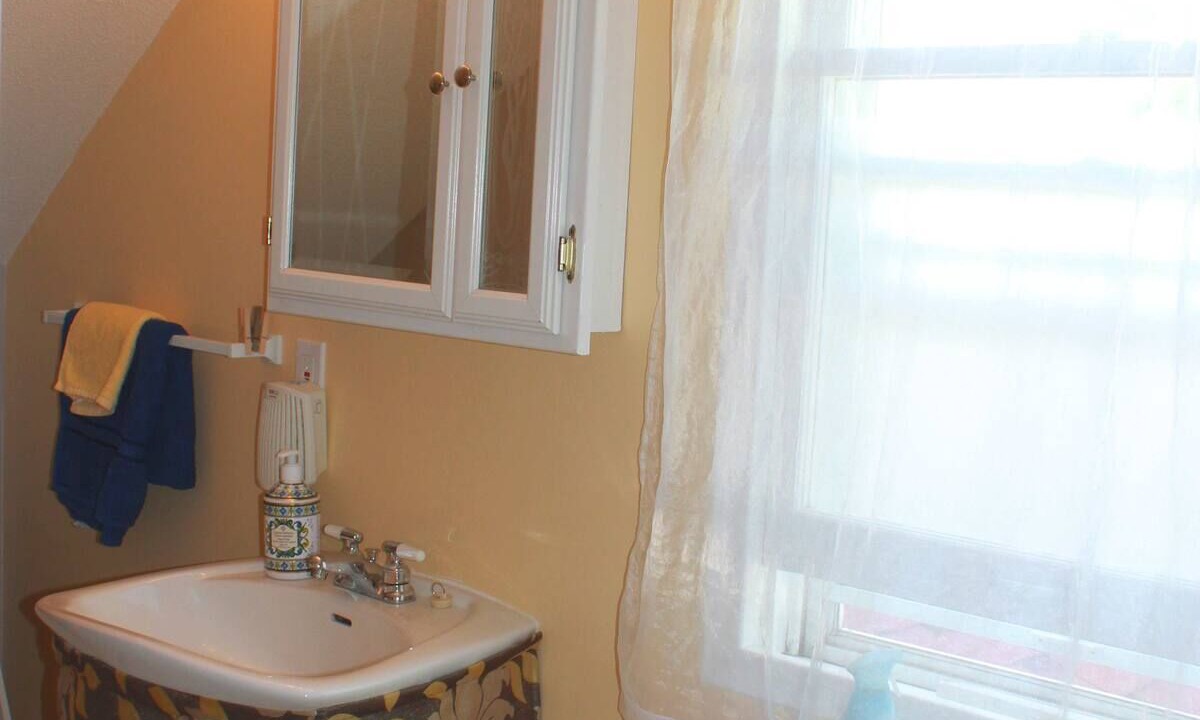 Photo of Bathroom in Maple Creek