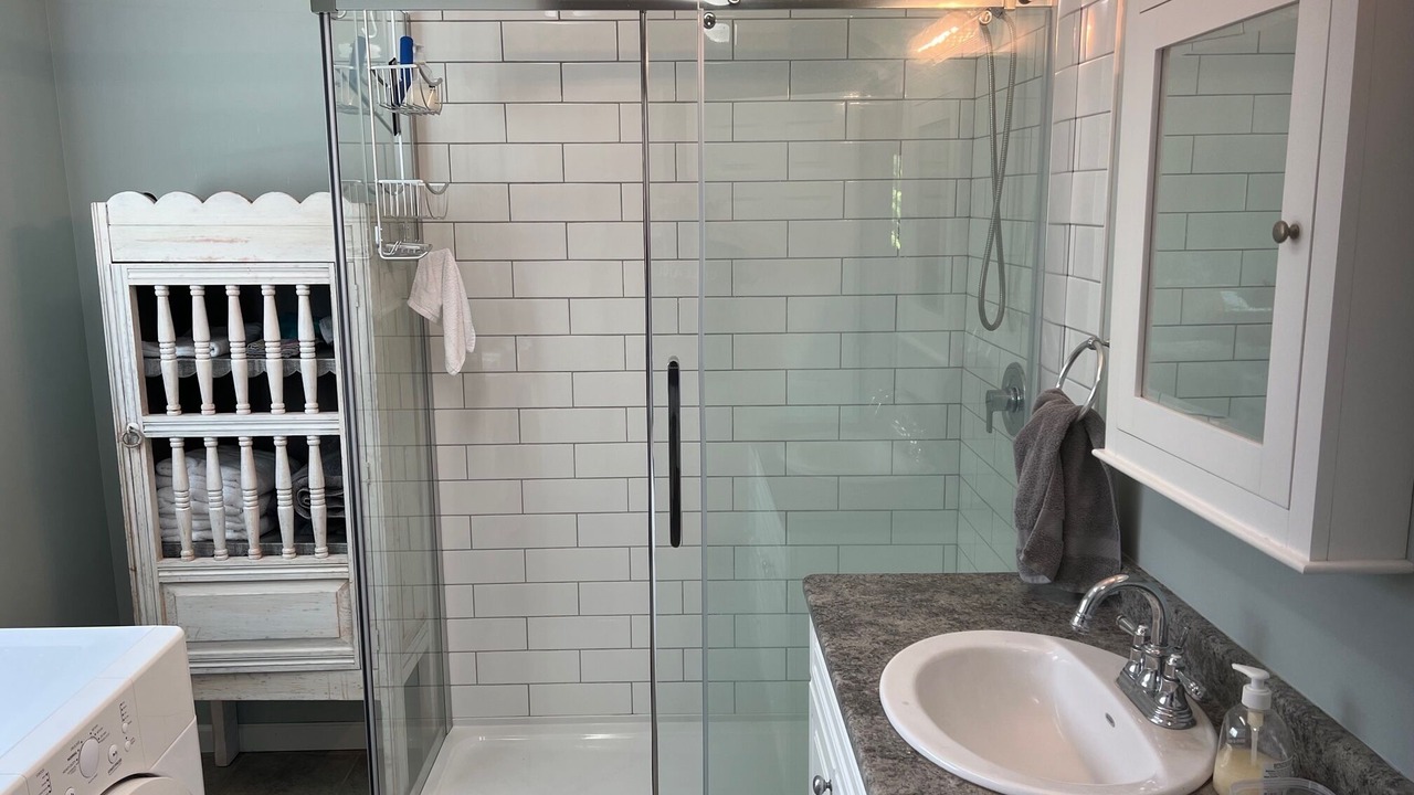 Photo of Bathroom in Regional District of Nanaimo