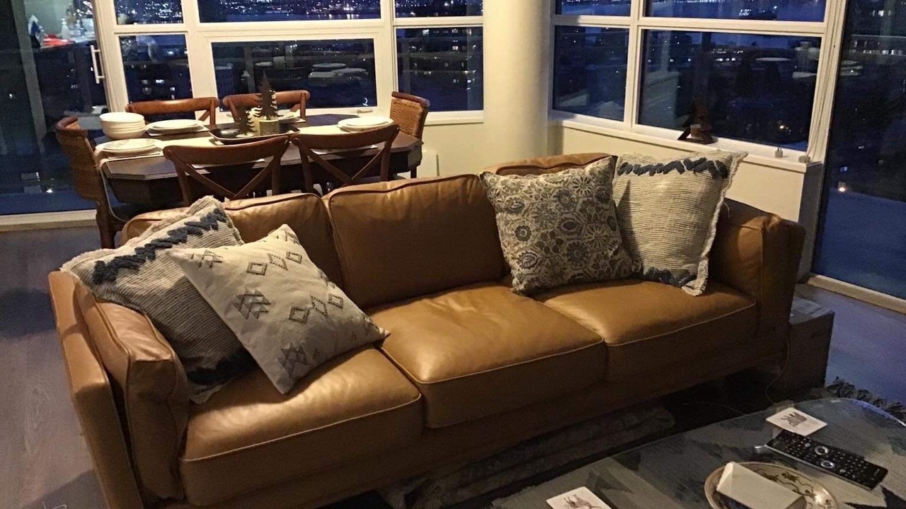 Photo of Livingroom in Central Lonsdale