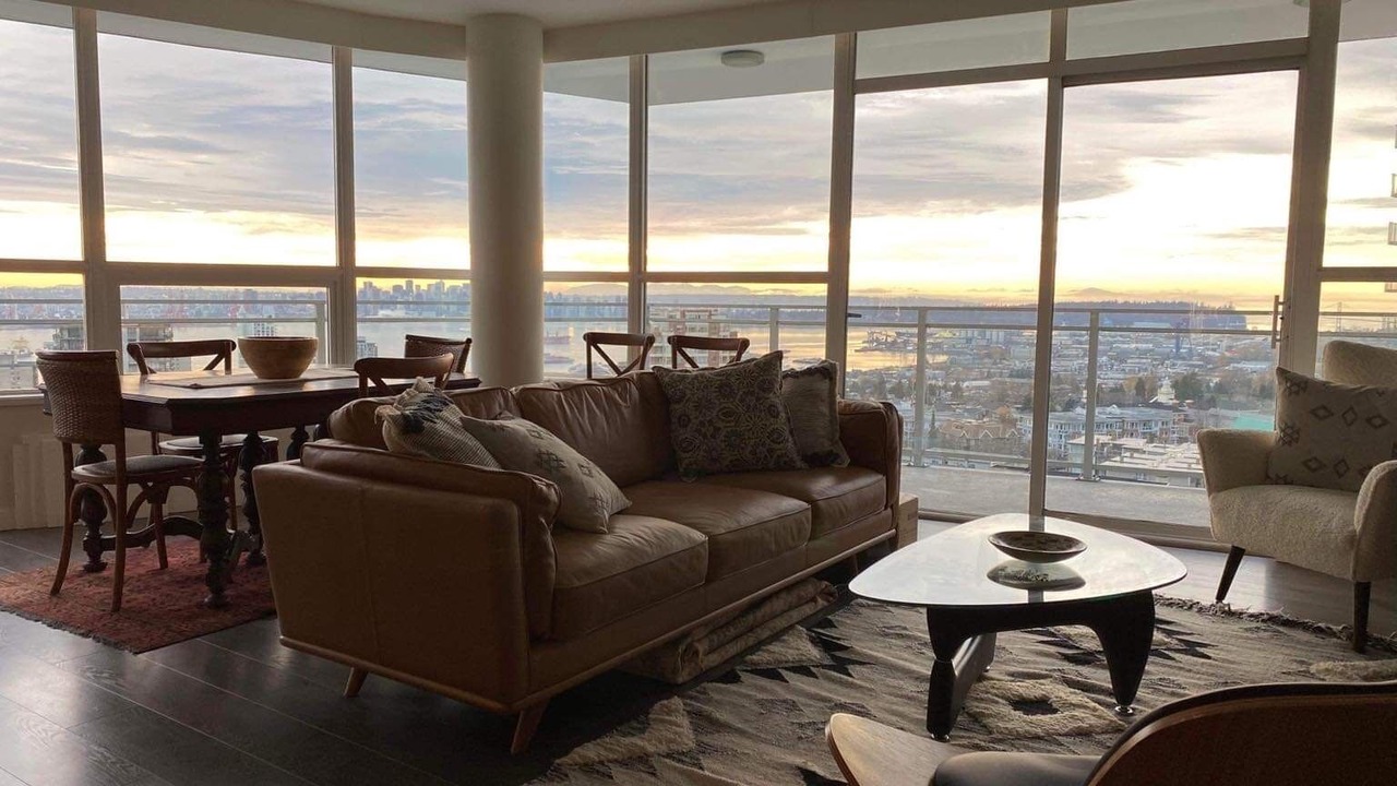 Photo of Livingroom in Central Lonsdale