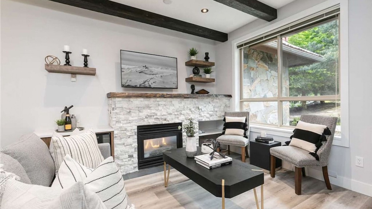 Photo of Bedroom in Whistler Cay Estates