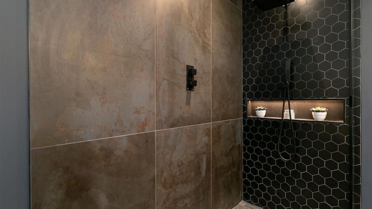 Photo of Bathroom in Whistler Cay Estates