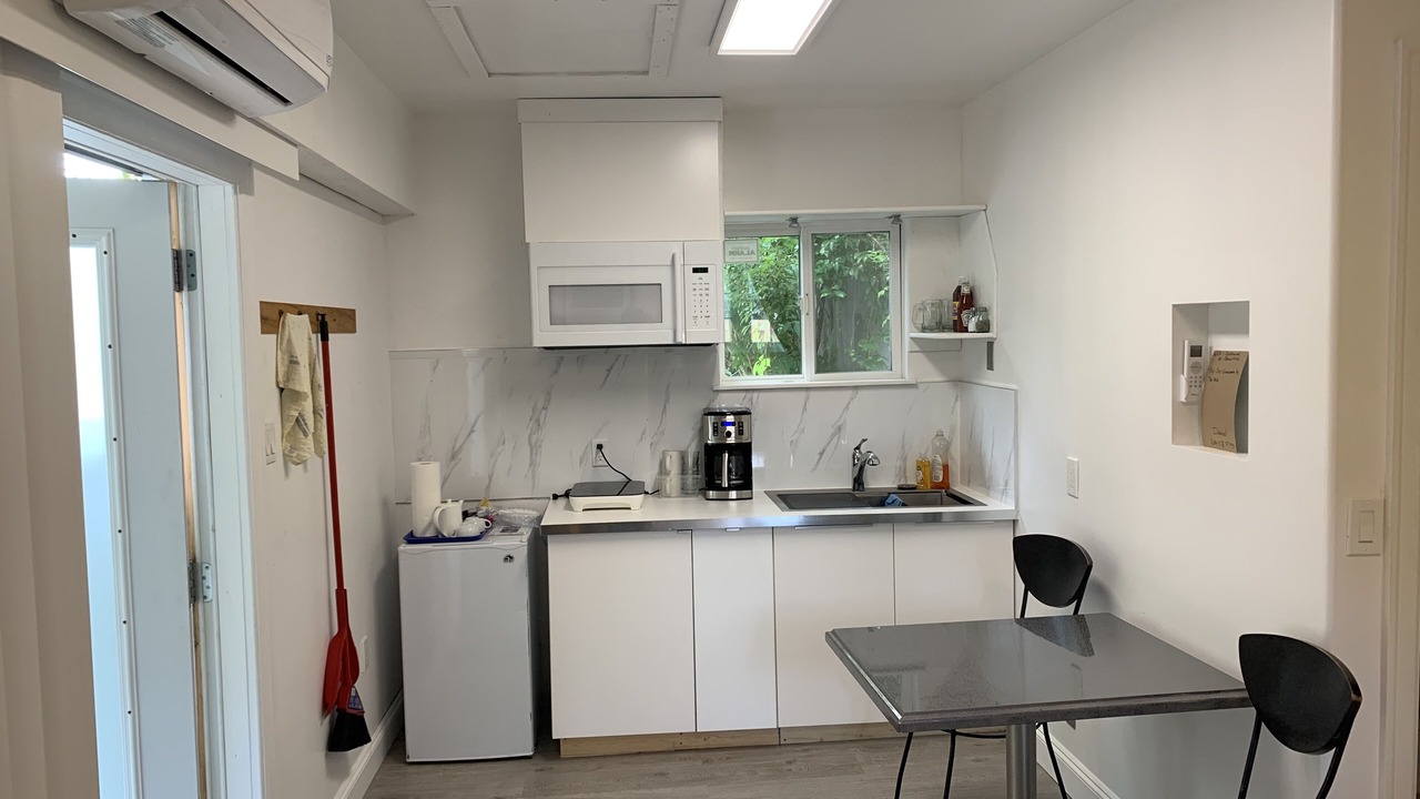 Photo of Kitchen in Garden Bay