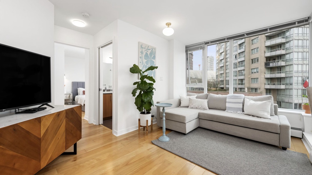 Photo of Livingroom in Gastown