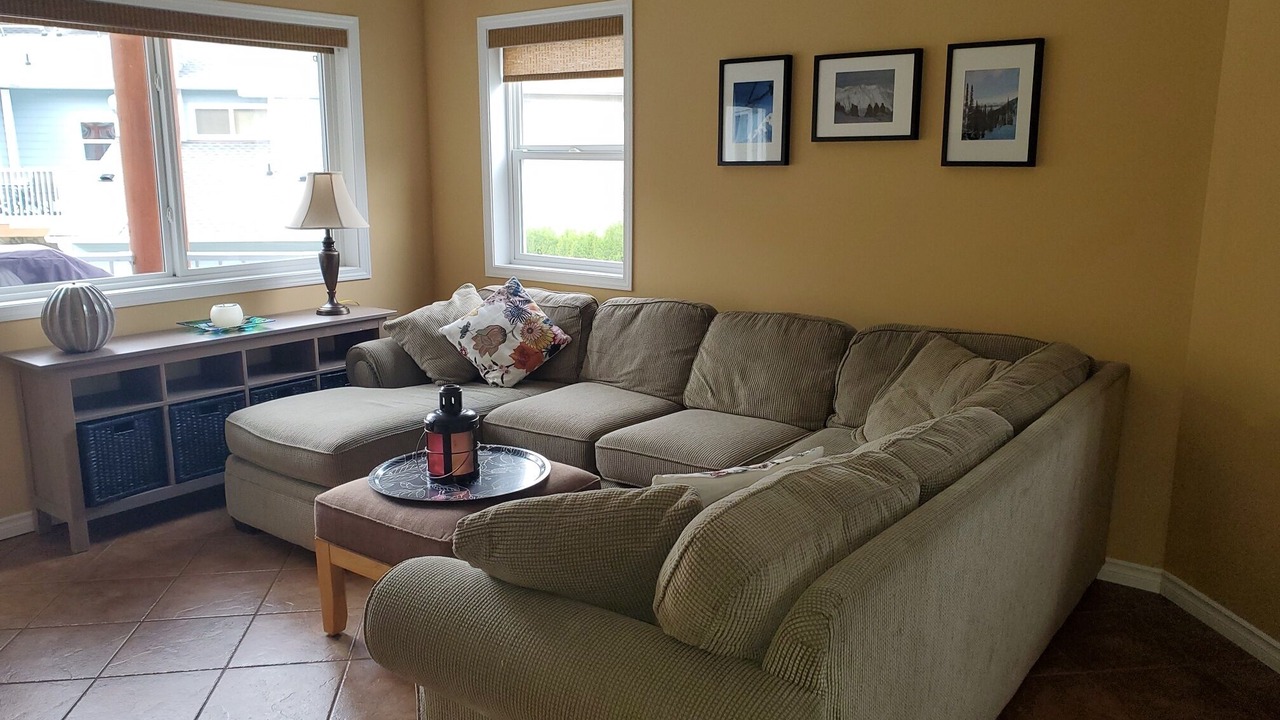Photo of Livingroom in Sicamous