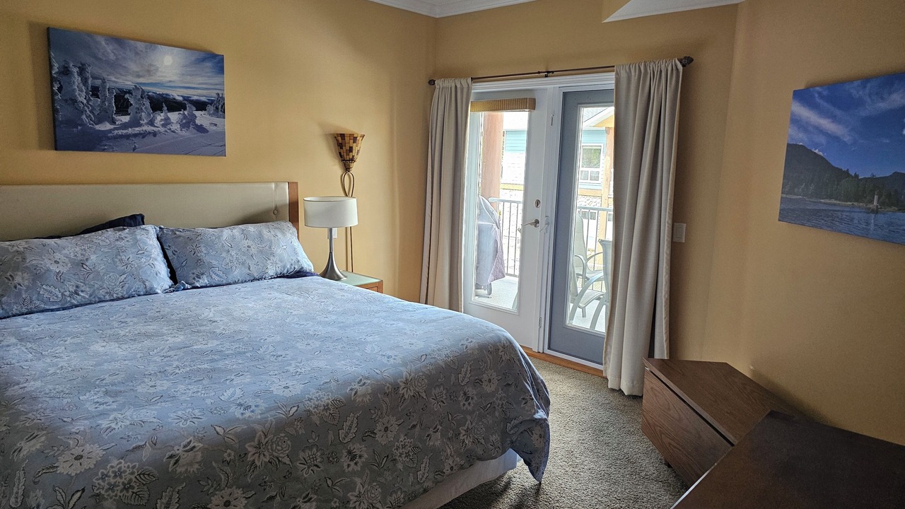 Photo of Bedroom in Sicamous