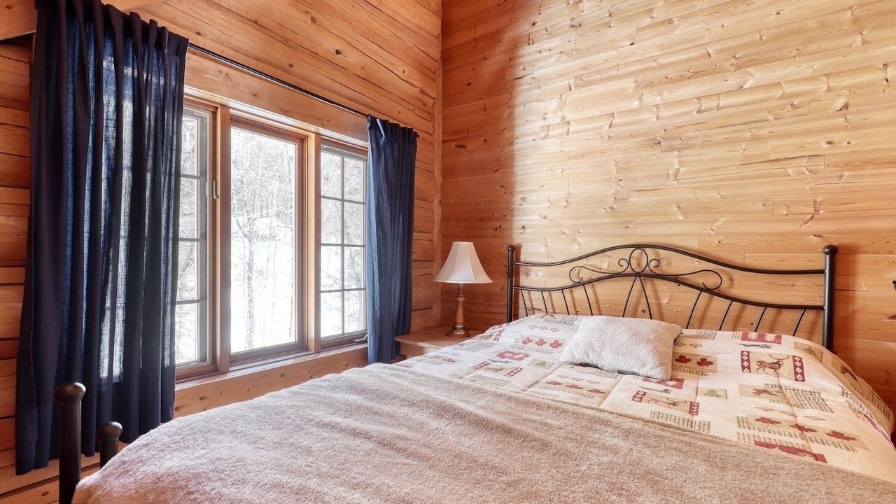 Photo of Bedroom in Mandeville