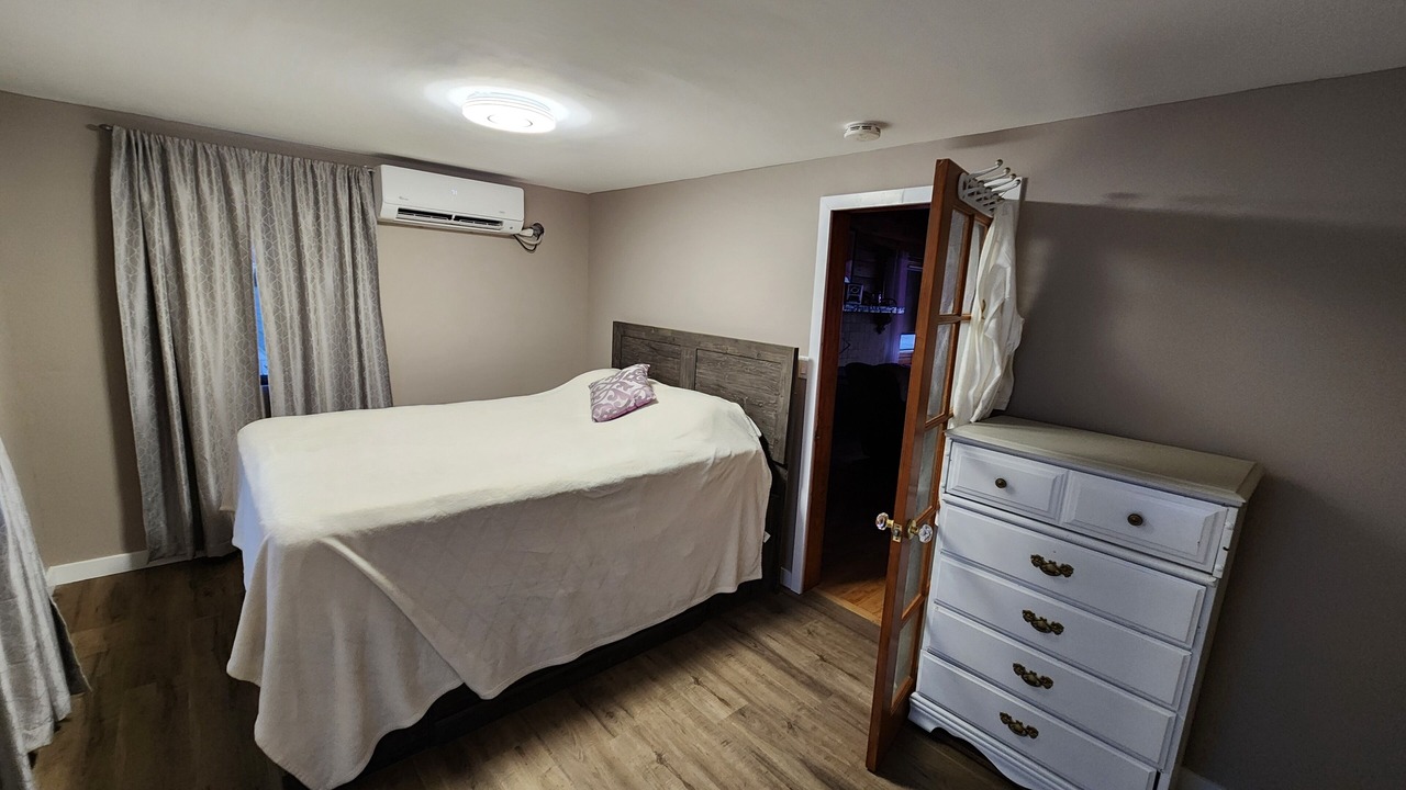 Photo of Bedroom in Amherstburg