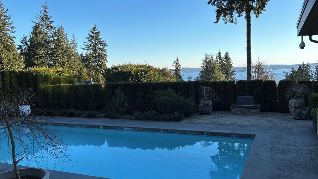 Photo of Outdoor in West Vancouver