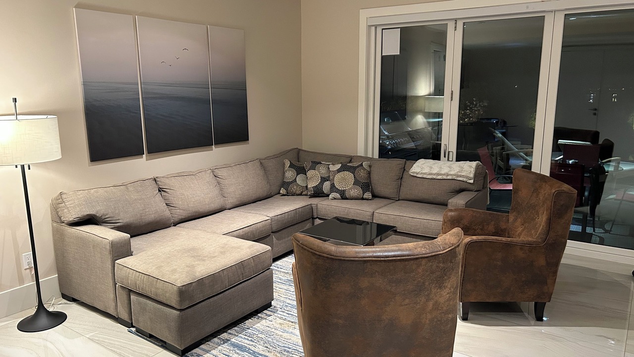 Photo of Livingroom in West Vancouver