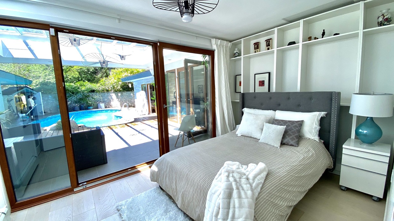 Photo of Bedroom in Crescent Beach