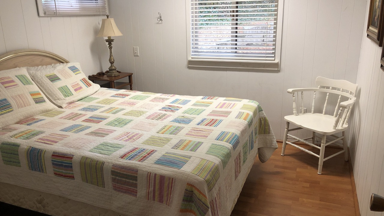 Photo of Bedroom in Tobermory