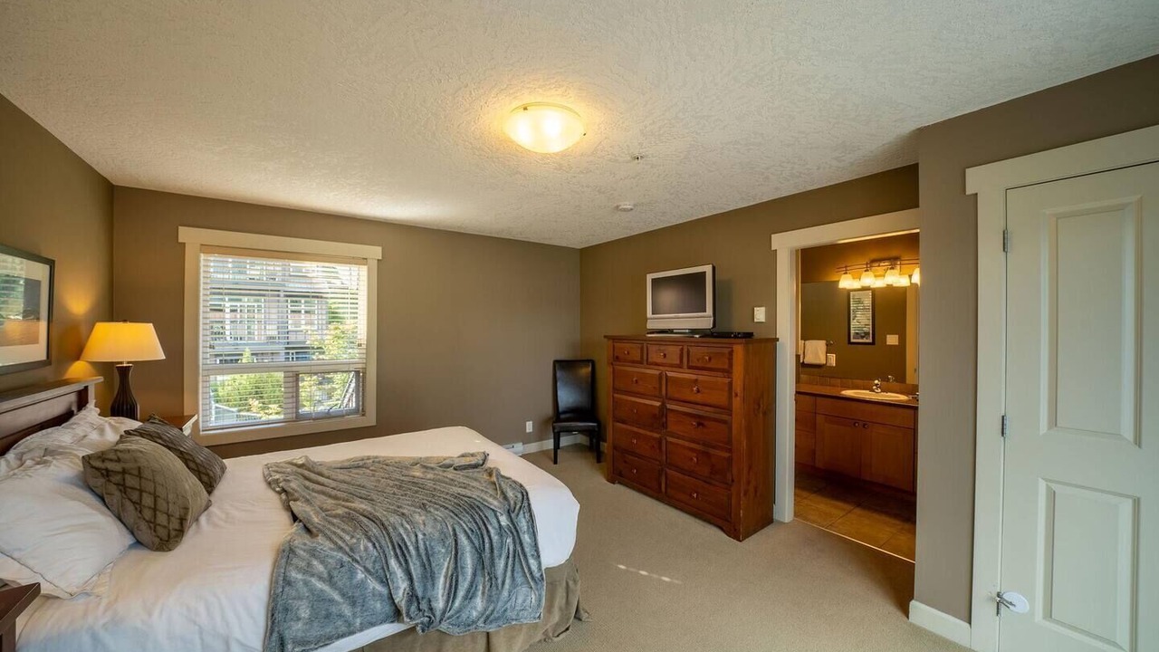 Photo of Bedroom in Sooke