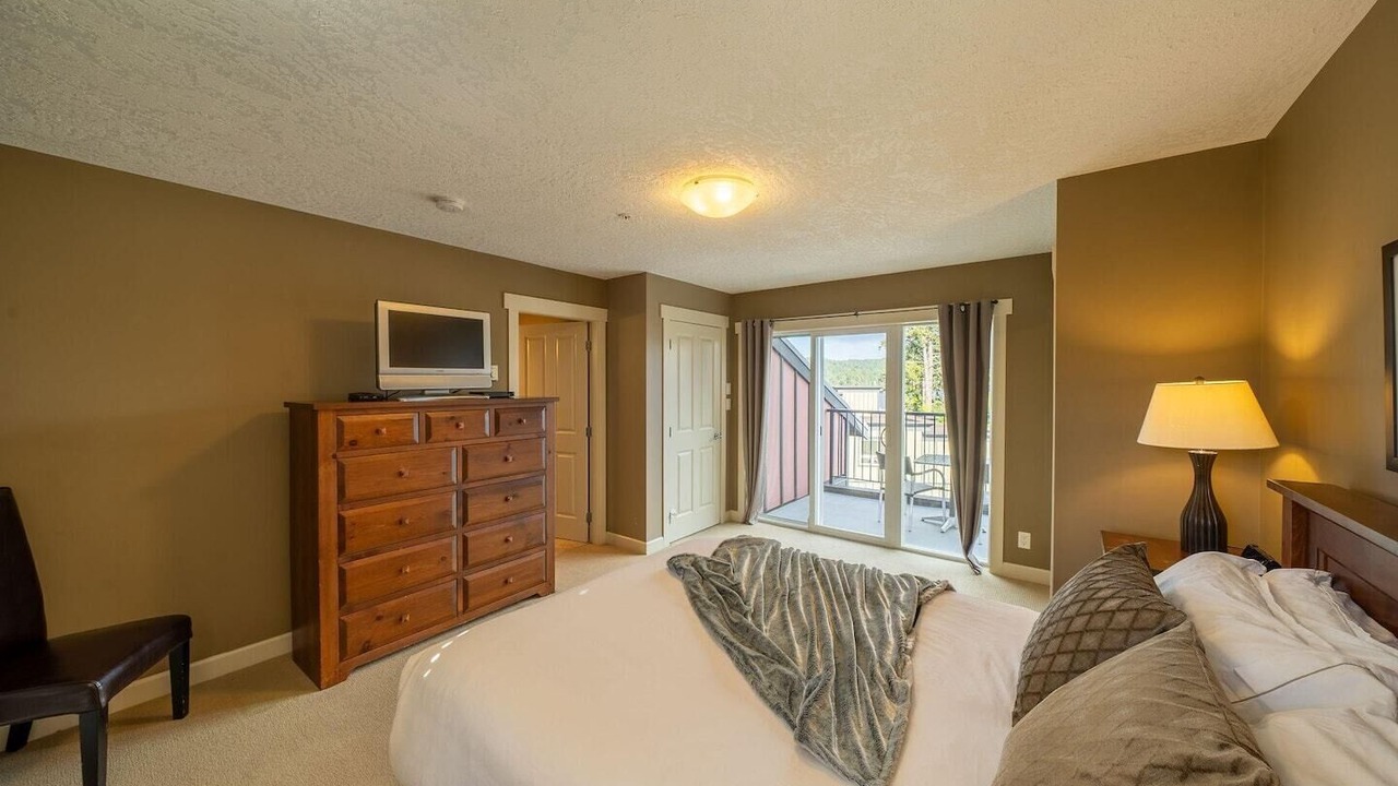 Photo of Bedroom in Sooke