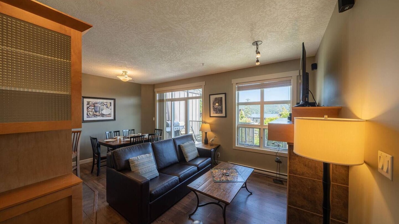 Photo of Livingroom in Sooke