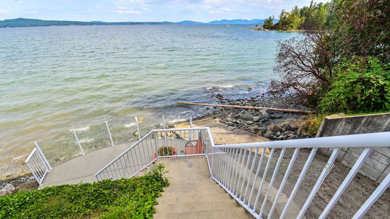Photo of Outdoor in North Oyster
