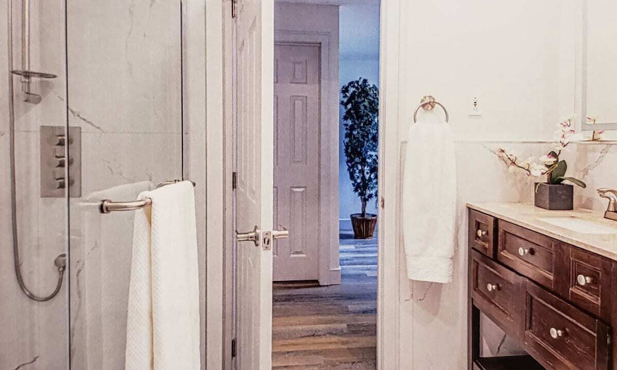 Photo of Bathroom in Georgina
